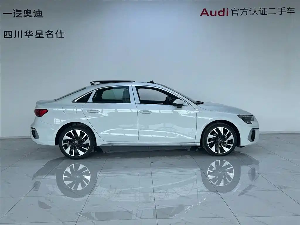 Audi A3 2024 — фото 3