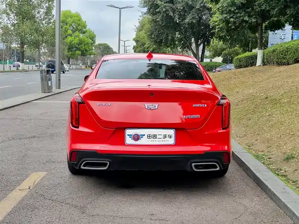 Cadillac CT4 2022