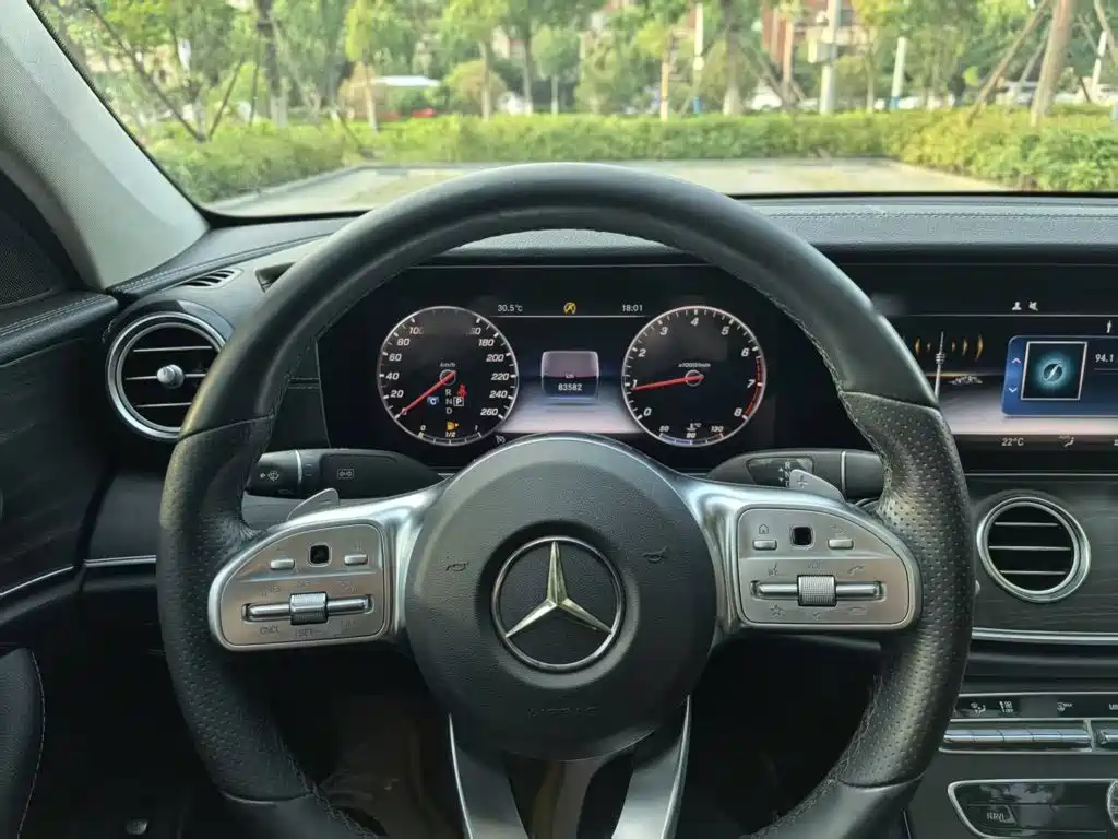 Mercedes-Benz E-Class 2020 — фото 8