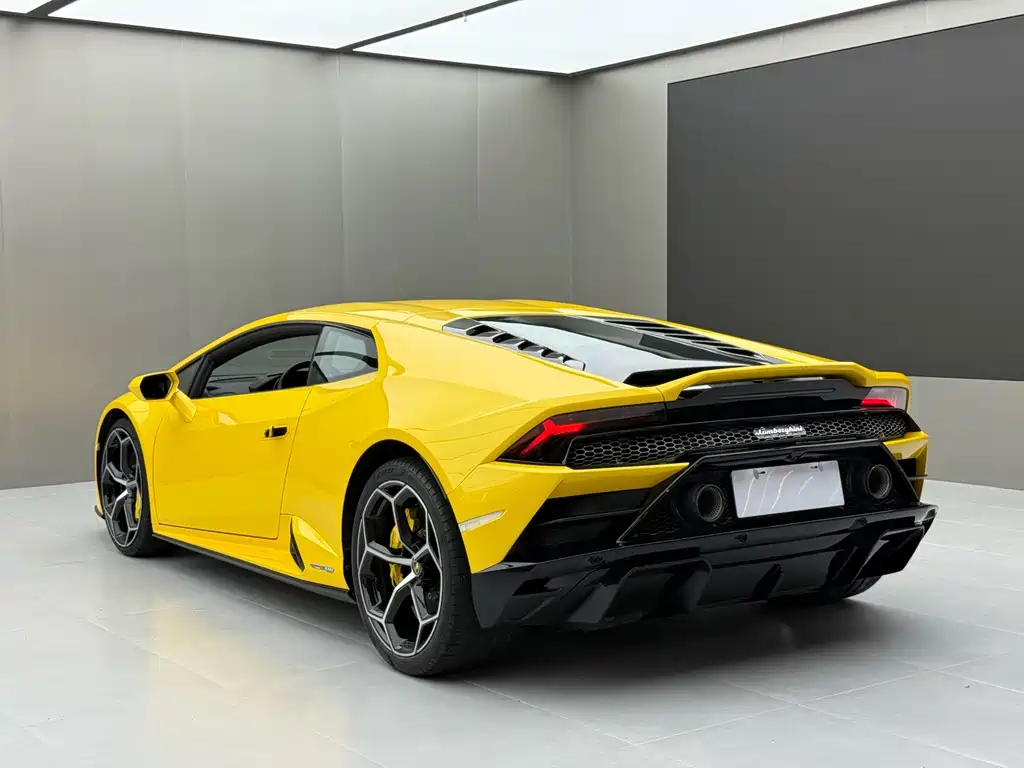 Lamborghini Huracán 2021 — фото 3