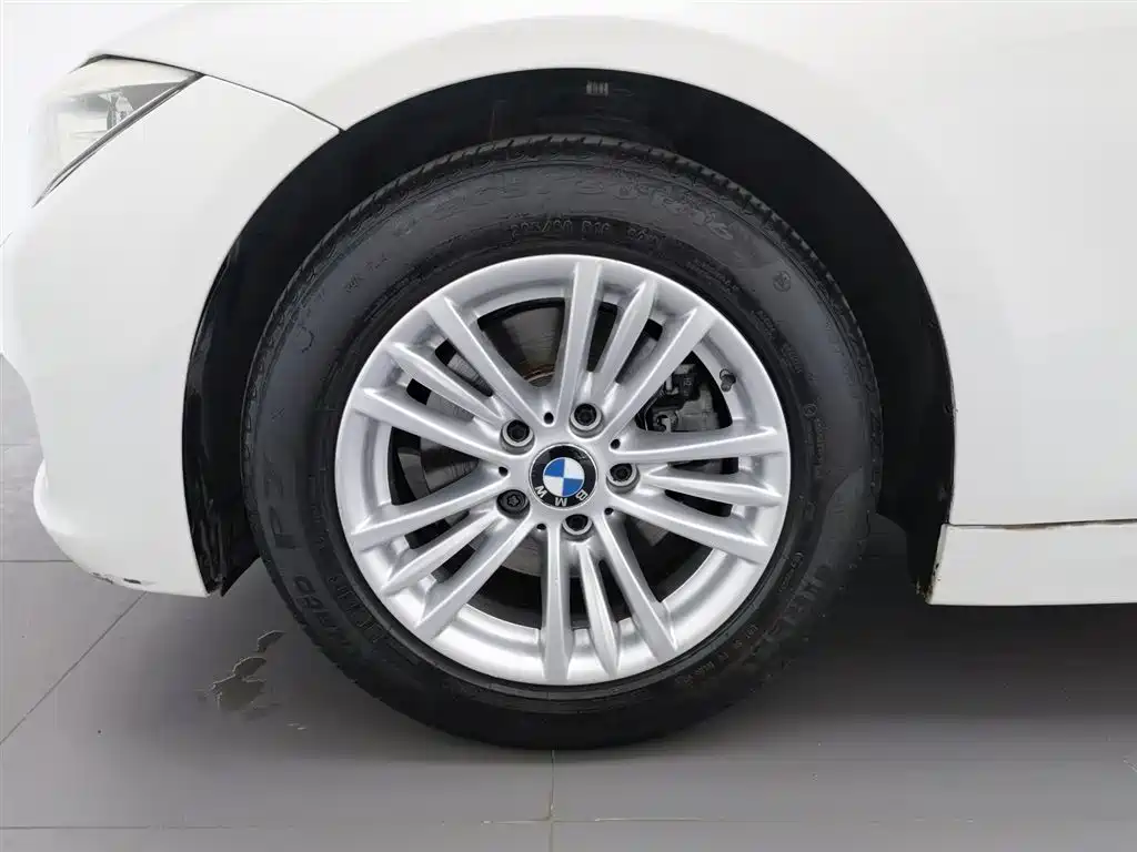 BMW 3 Series 2015 — фото 17