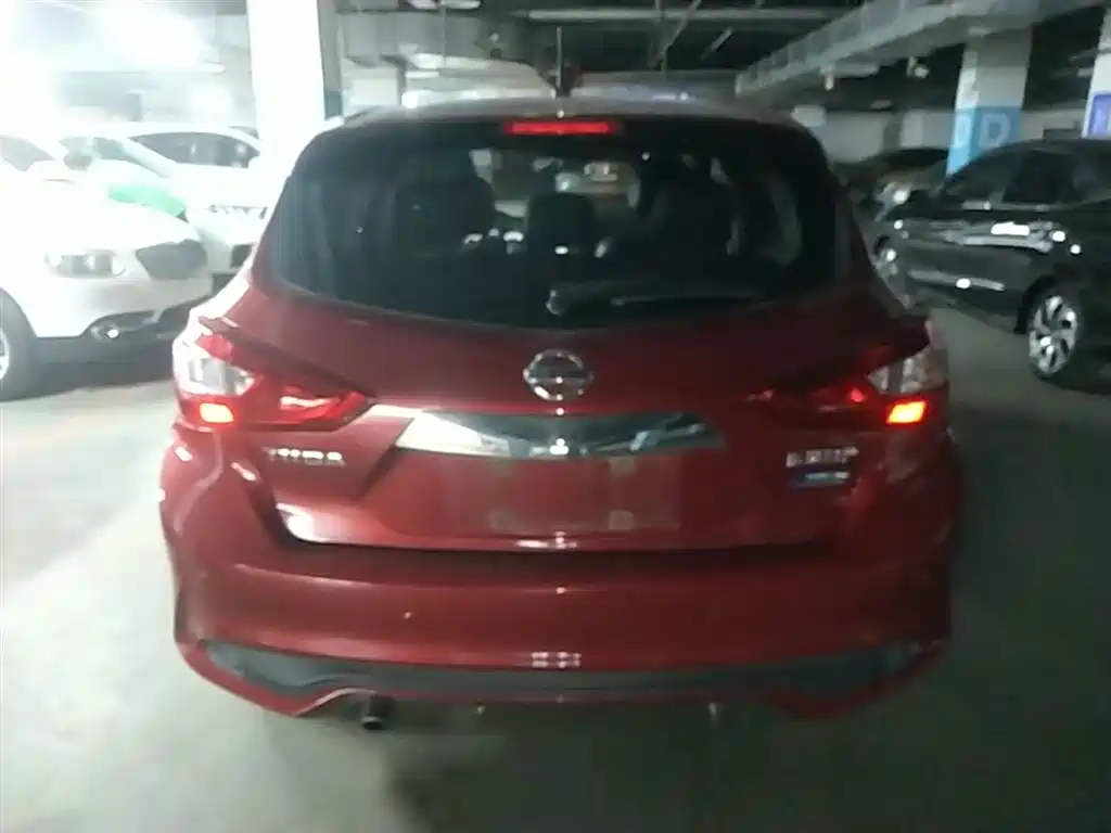 Nissan Tiida 2019 — фото 6