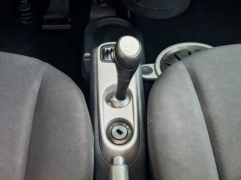 smart Fortwo 2015 — фото 13