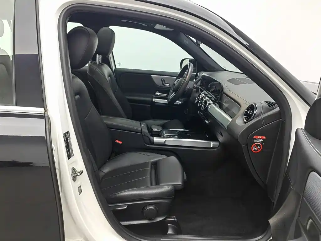 Mercedes-Benz GLB 2020 — фото 23