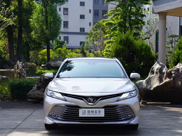 Toyota Camry 2019
