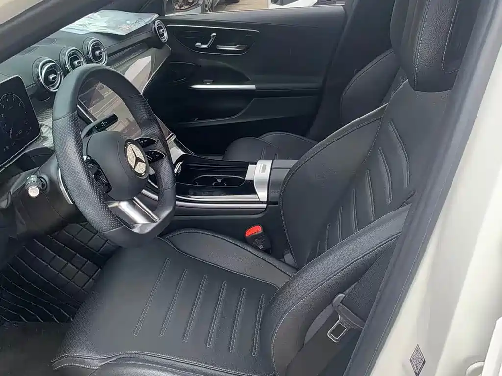 Mercedes-Benz C-Class 2022