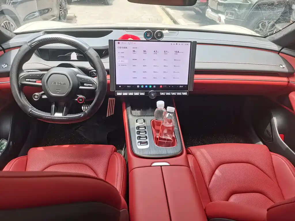 Xiaomi SU7 2025