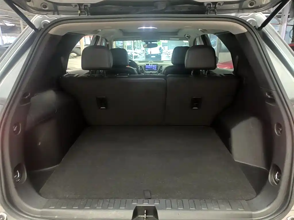 Chevrolet Equinox 2021 — фото 19