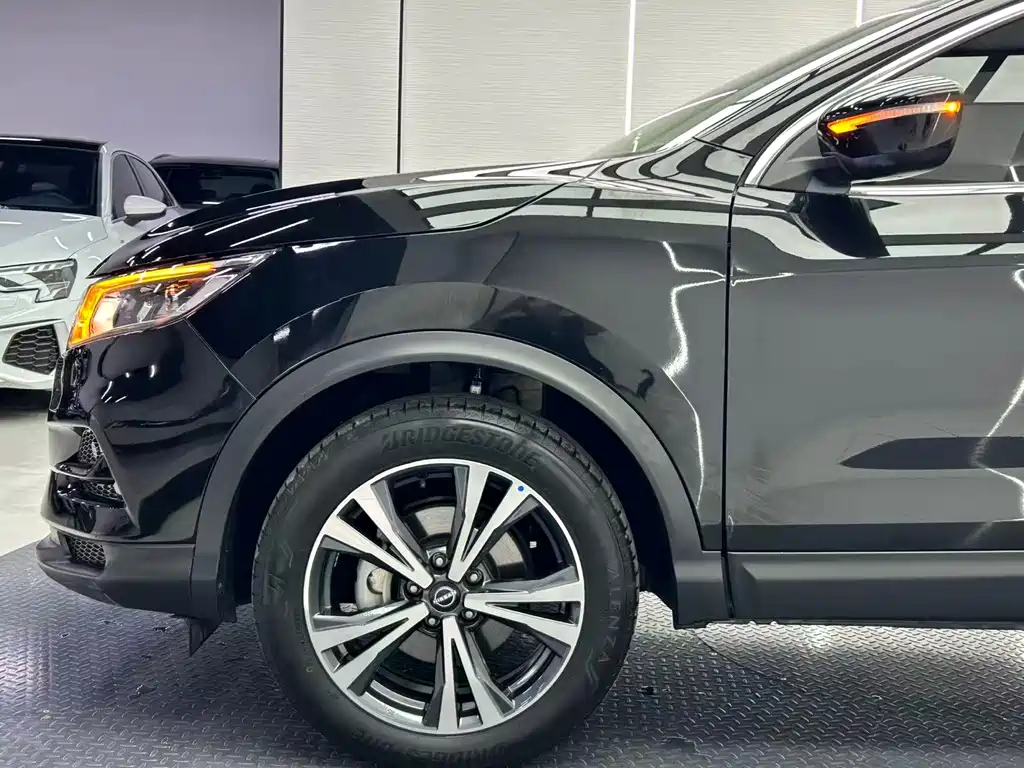 Nissan Qashqai 2023 — фото 8