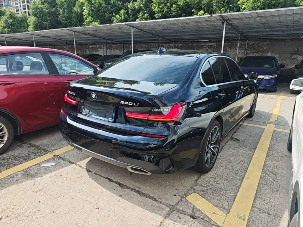 BMW 3 Series 2022