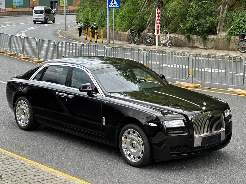 Rolls-Royce Ghost 2014 — фото 5