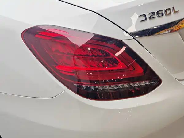 Mercedes-Benz C-Class 2019