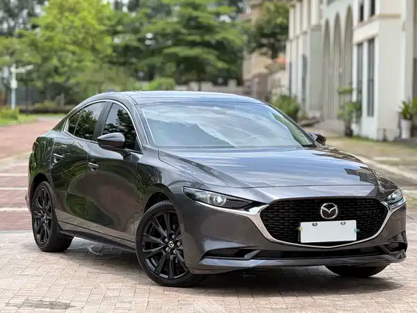 Mazda 3 Axela 2024