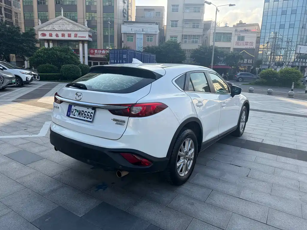 Mazda CX-4 2017 — фото 4