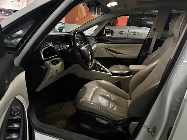 Buick GL6 2017