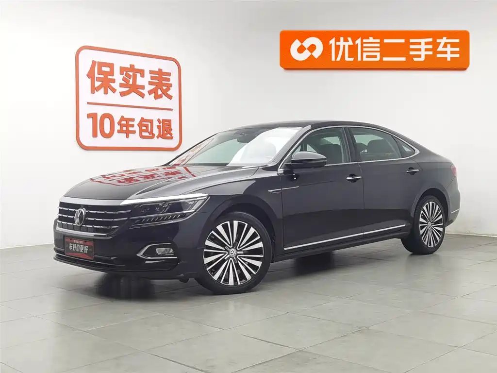 Volkswagen Passat 2019 — фото 1