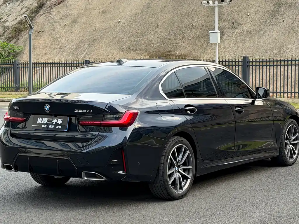 BMW 3 Series 2025 — фото 14