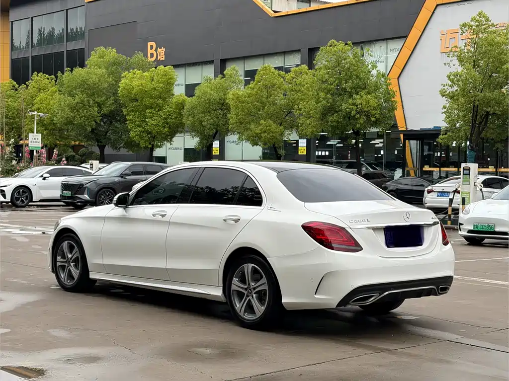Mercedes-Benz C-Class 2020 — фото 18