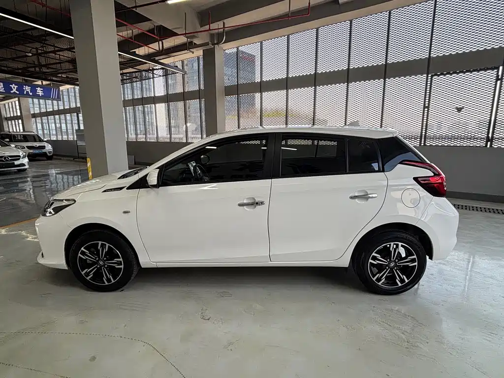 Toyota Vios FS 2022 — фото 15