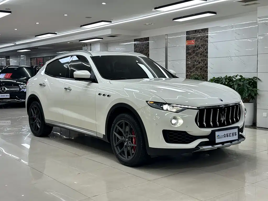 Maserati Levante 2018 — фото 3