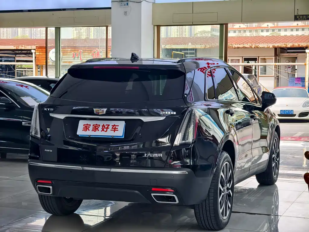 Cadillac XT5 2024 — фото 11