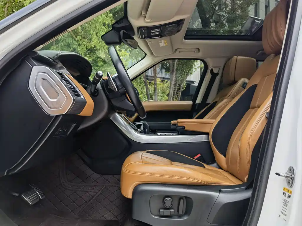 Land Rover Range Rover Sport 2018 — фото 11