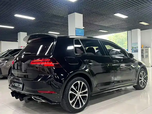 Volkswagen Golf 2020