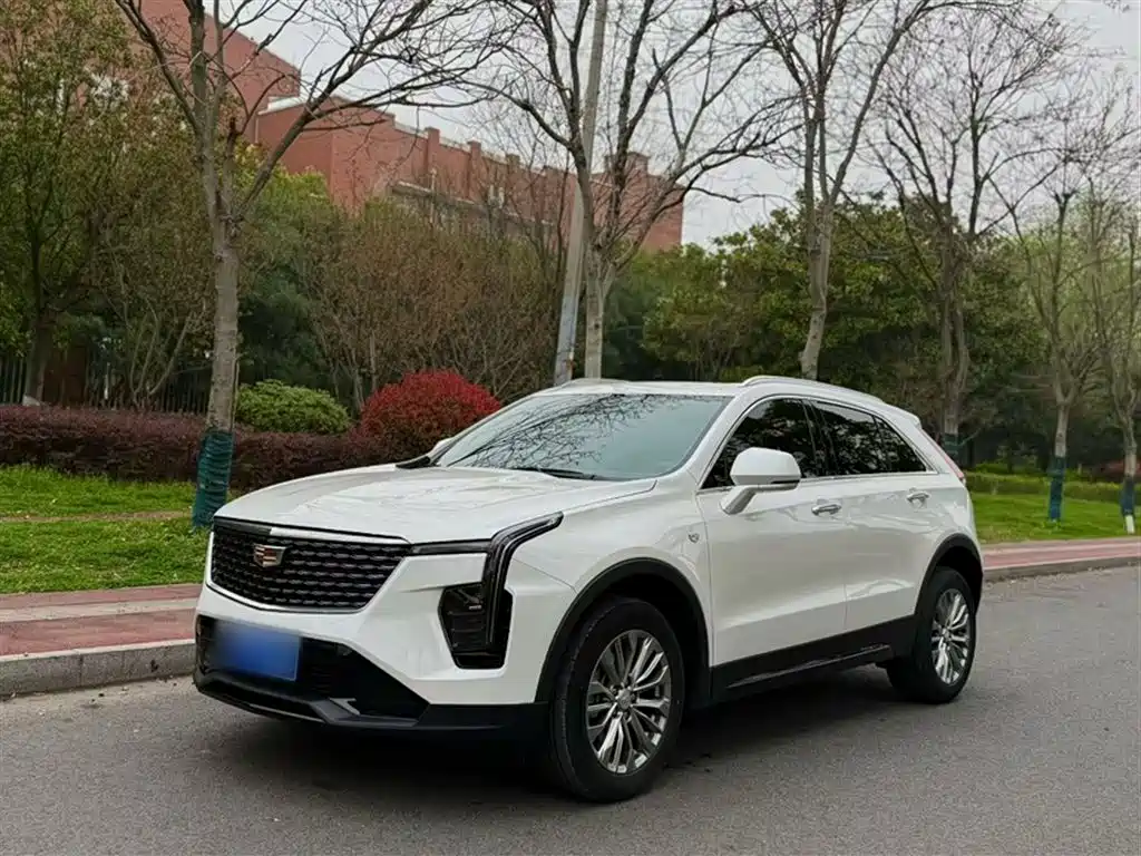 Cadillac XT4 2024 — фото 2