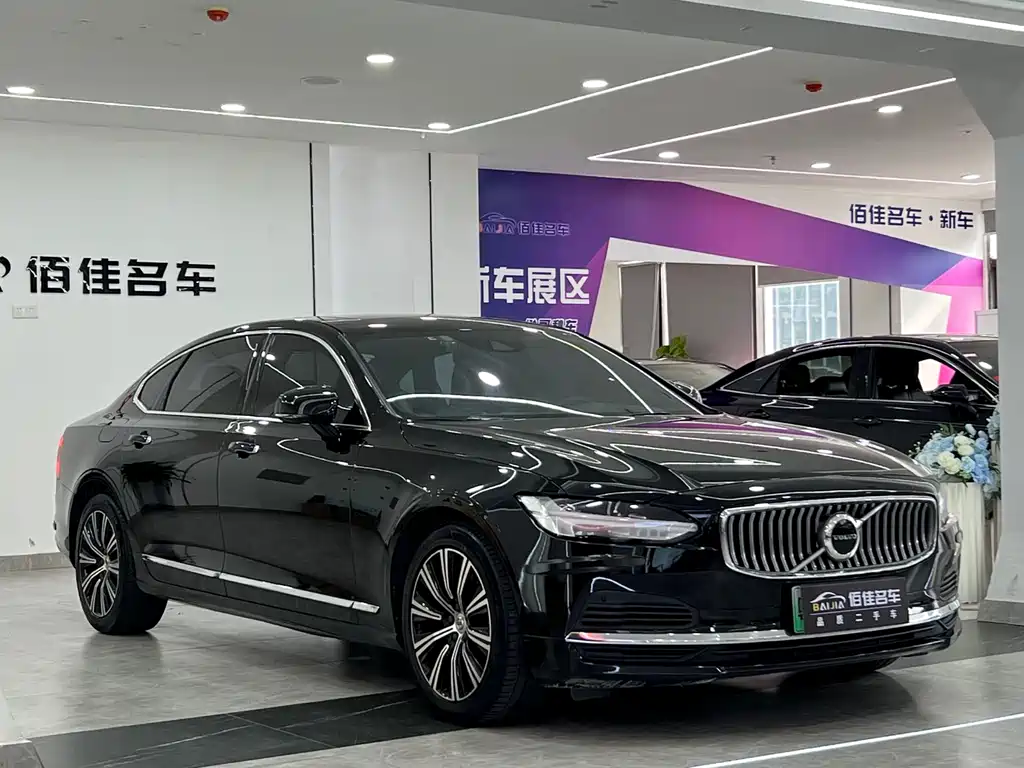 Volvo S90 PHEV 2021