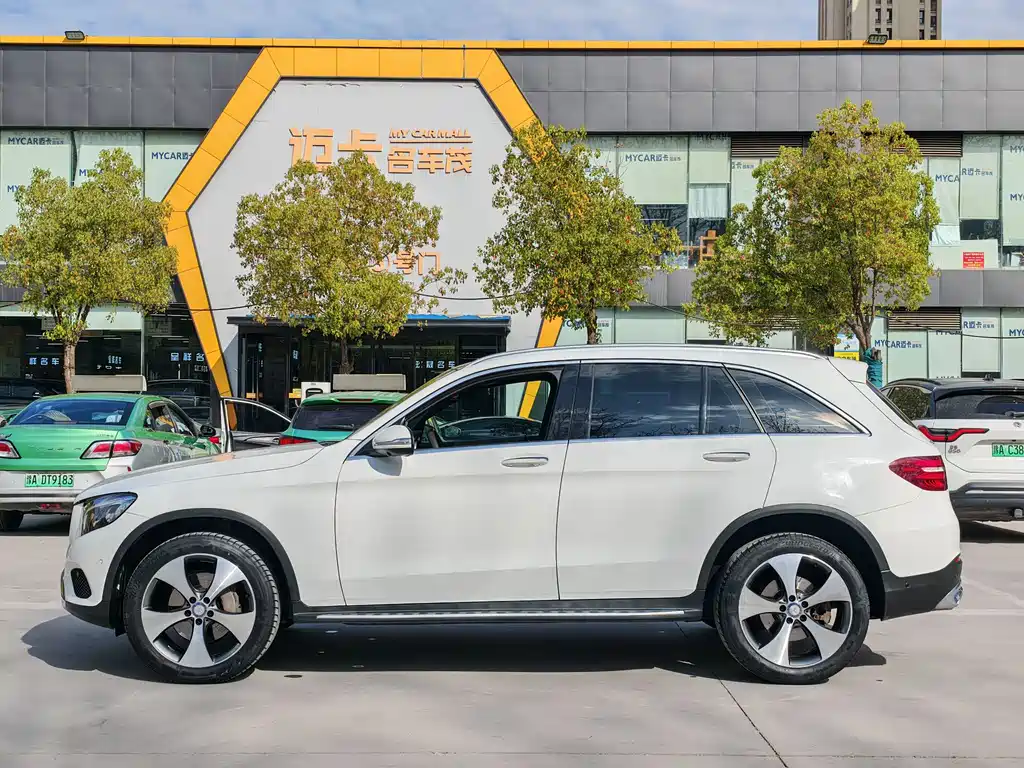 Mercedes-Benz GLC 2016