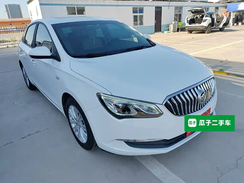 Buick Excelle 2017 — фото 22