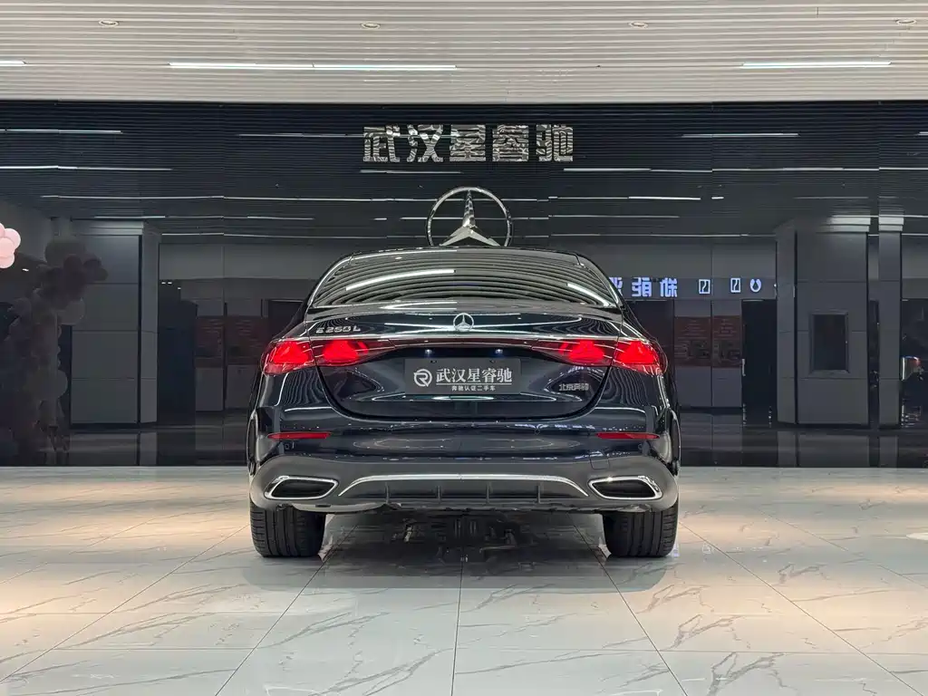 Mercedes-Benz E-Class 2024