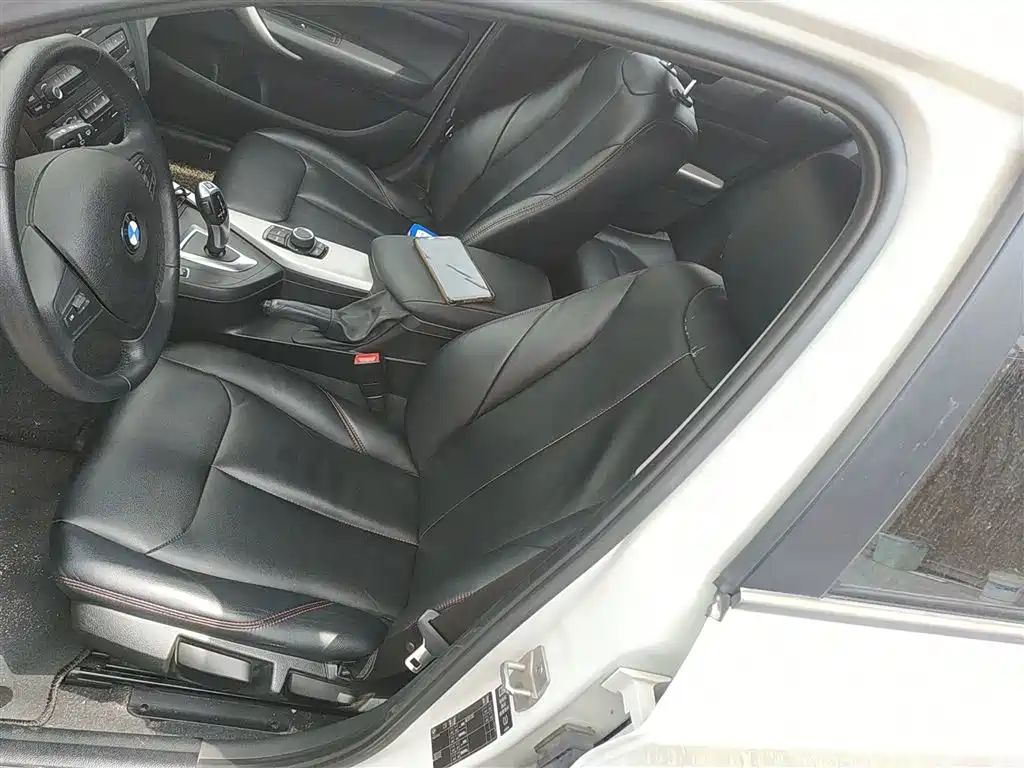 BMW 1 Series 2015 — фото 15