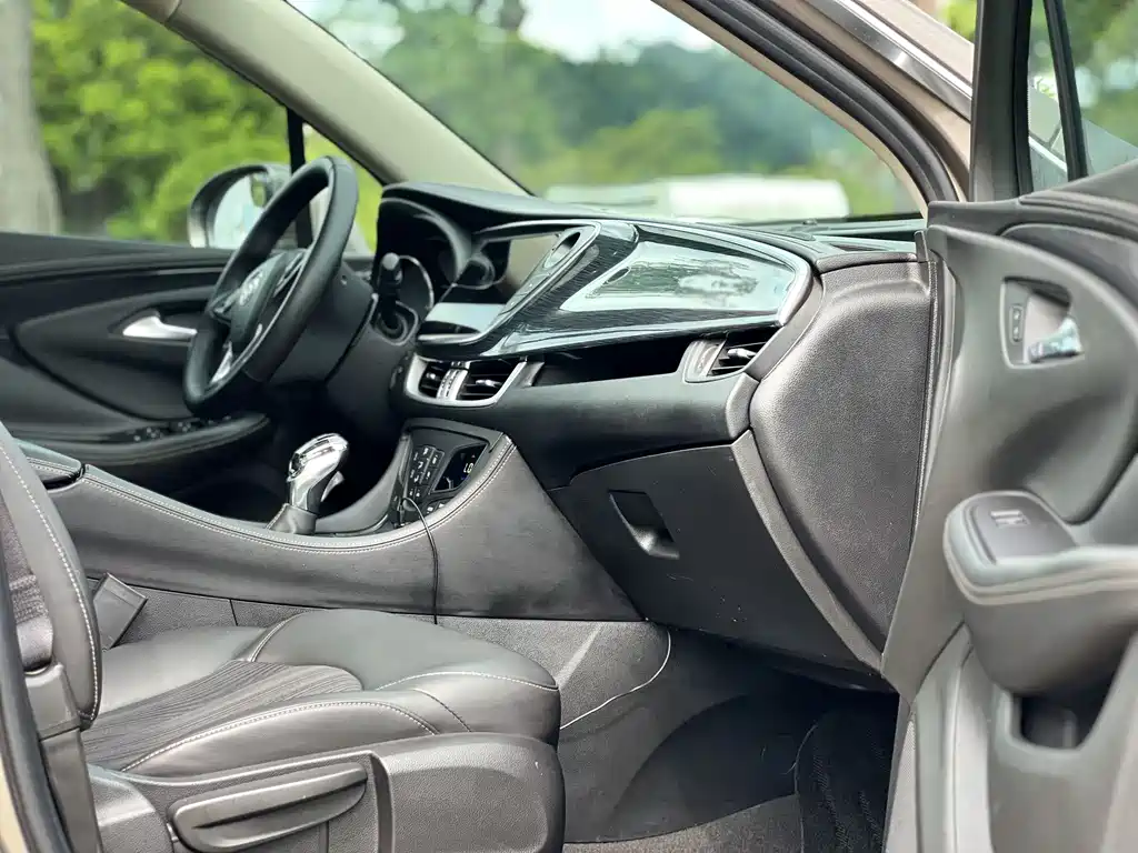 Buick Envision Plus 2017 — фото 21