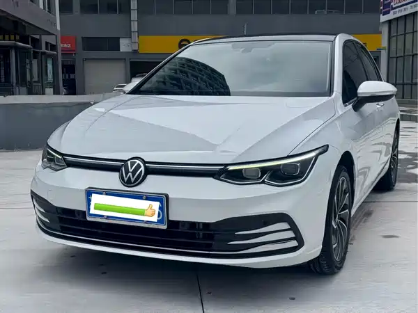 Volkswagen Golf 2021