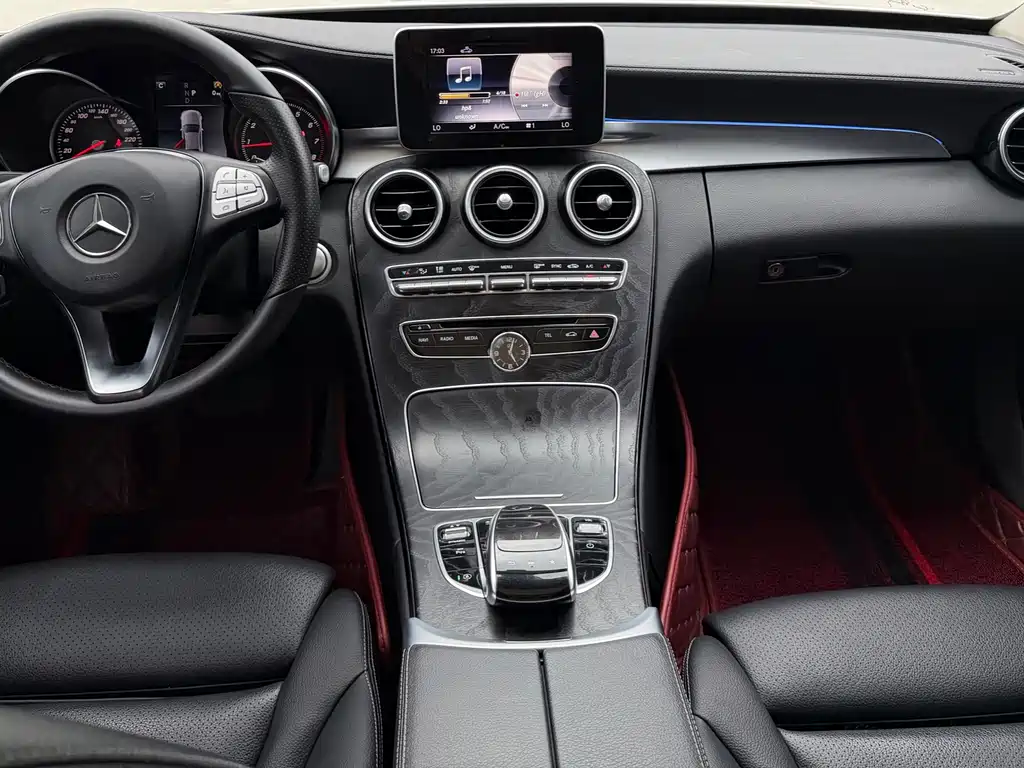 Mercedes-Benz C-Class 2018 — фото 16