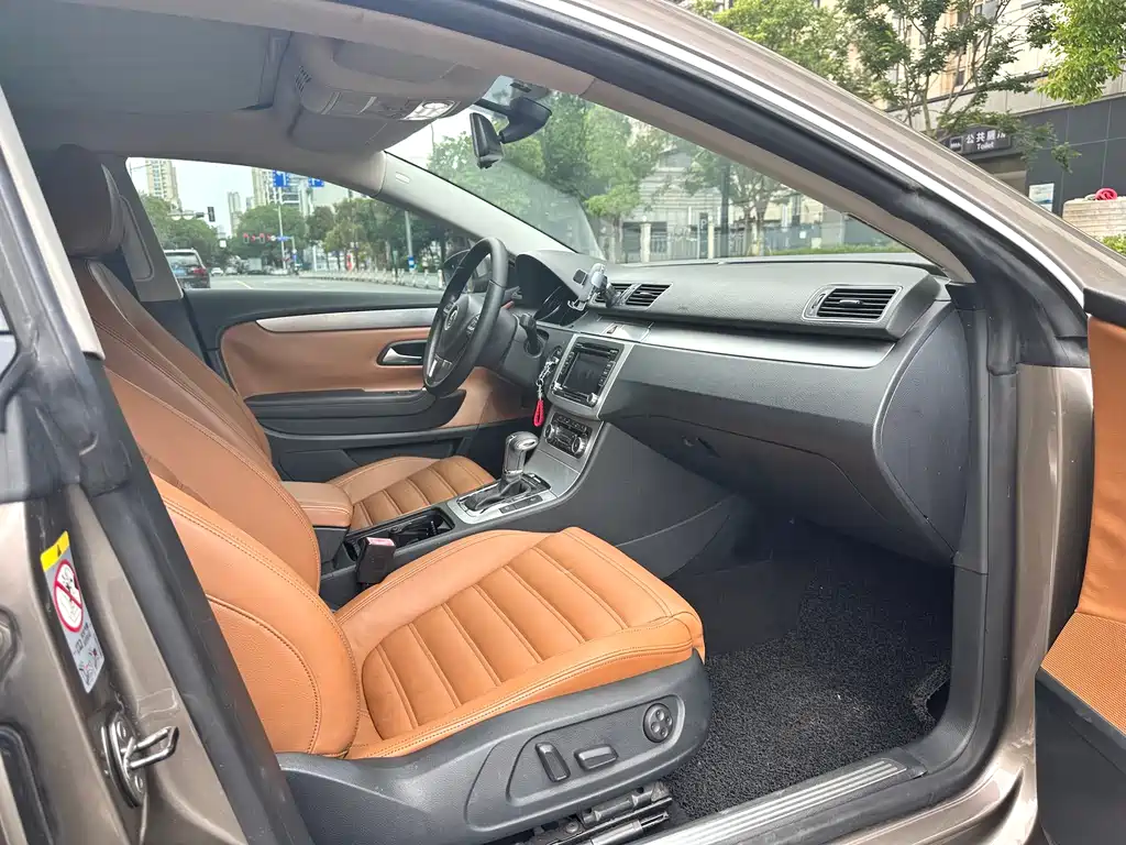 Volkswagen CC 2010