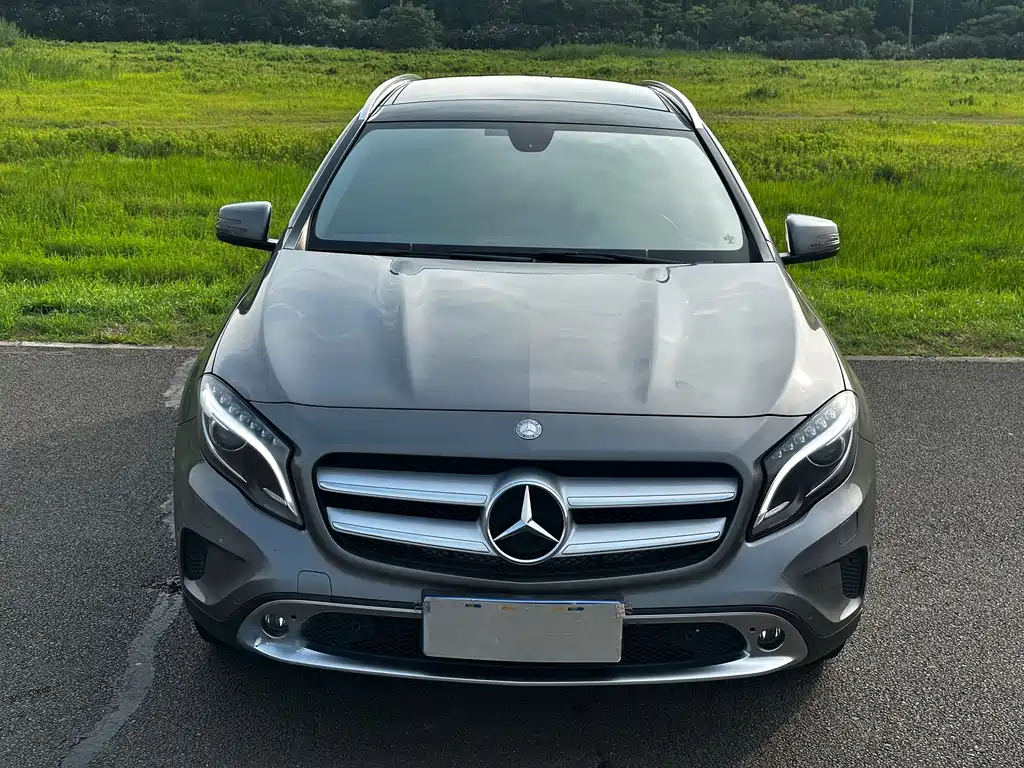 Mercedes-Benz GLA 2015