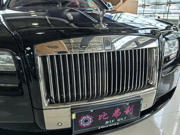 Rolls-Royce Ghost 2015