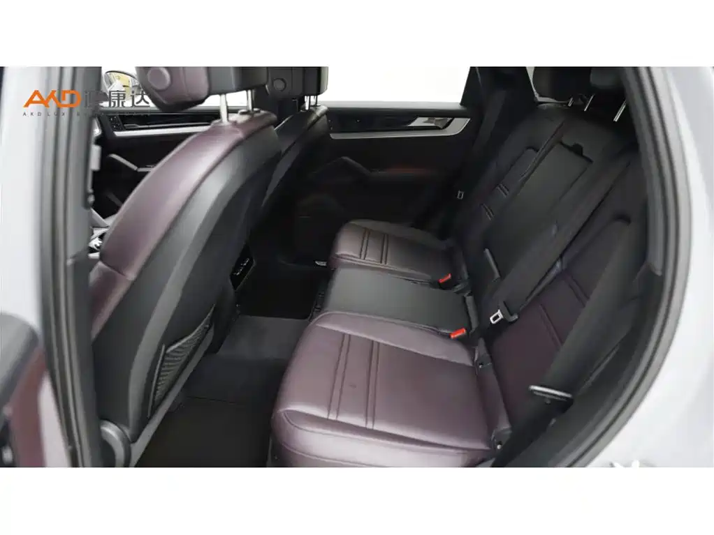 Porsche Cayenne 2024