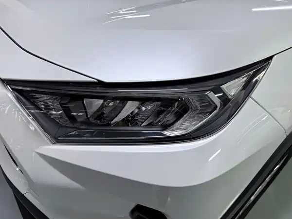 Toyota RAV4 2023
