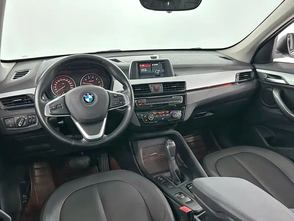 BMW X1 2018 — фото 10