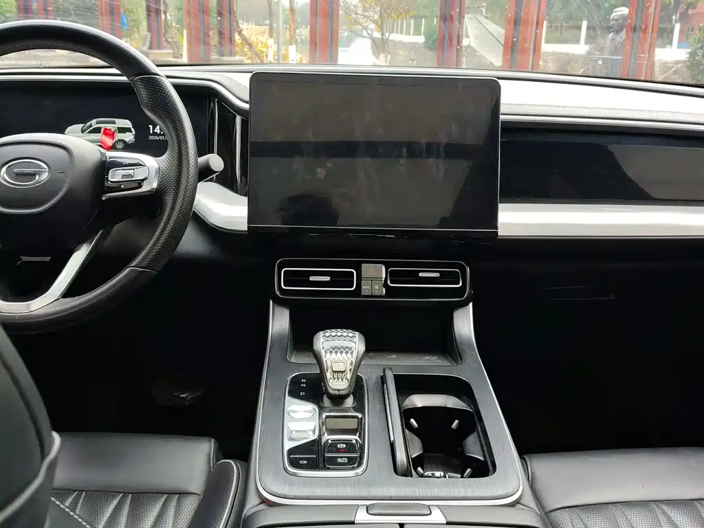 GAC Motor Trumpchi GS8 2023 — фото 16