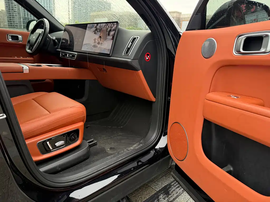 Li Auto Li L8 2024