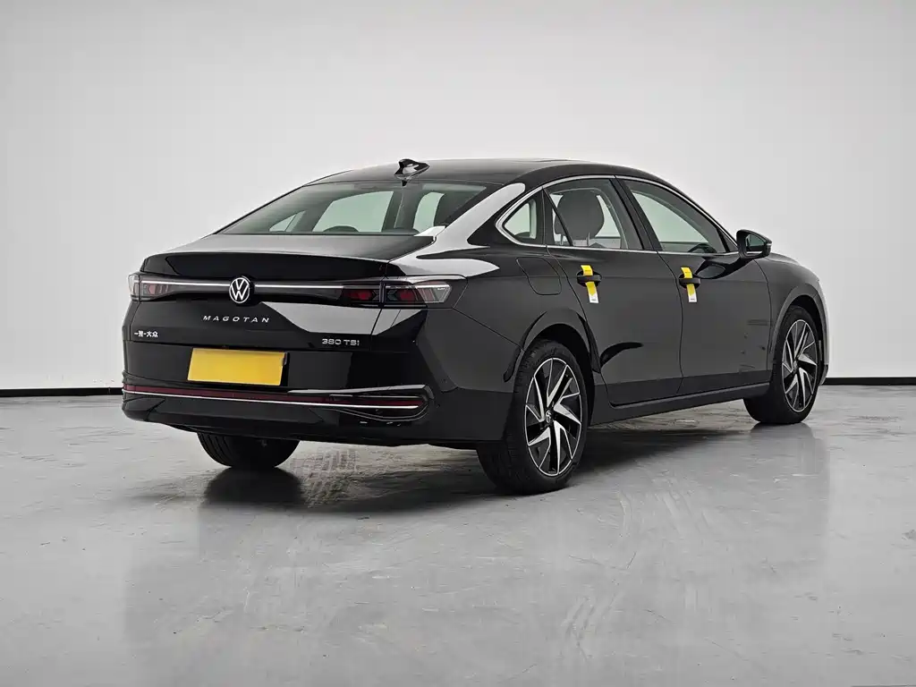 Volkswagen Magotan 2024
