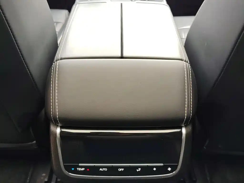 GAC Motor Trumpchi GS8 2023 — фото 18