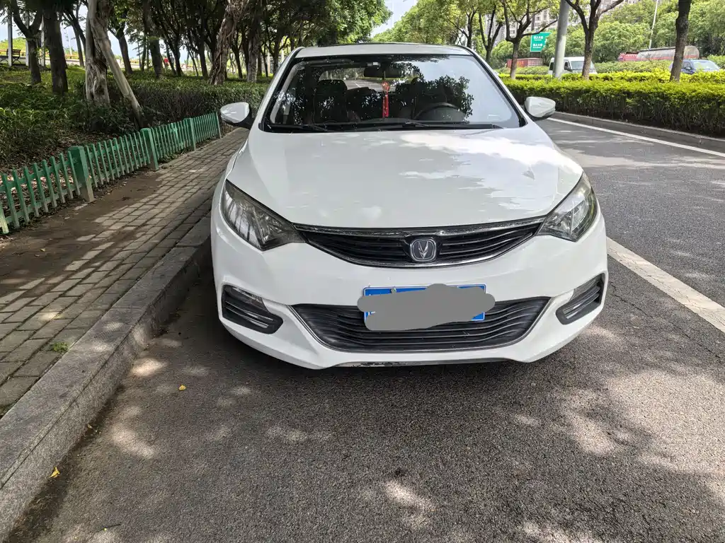 Changan Eado XT 2014 — фото 2