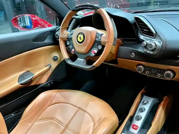 Ferrari 488 2015