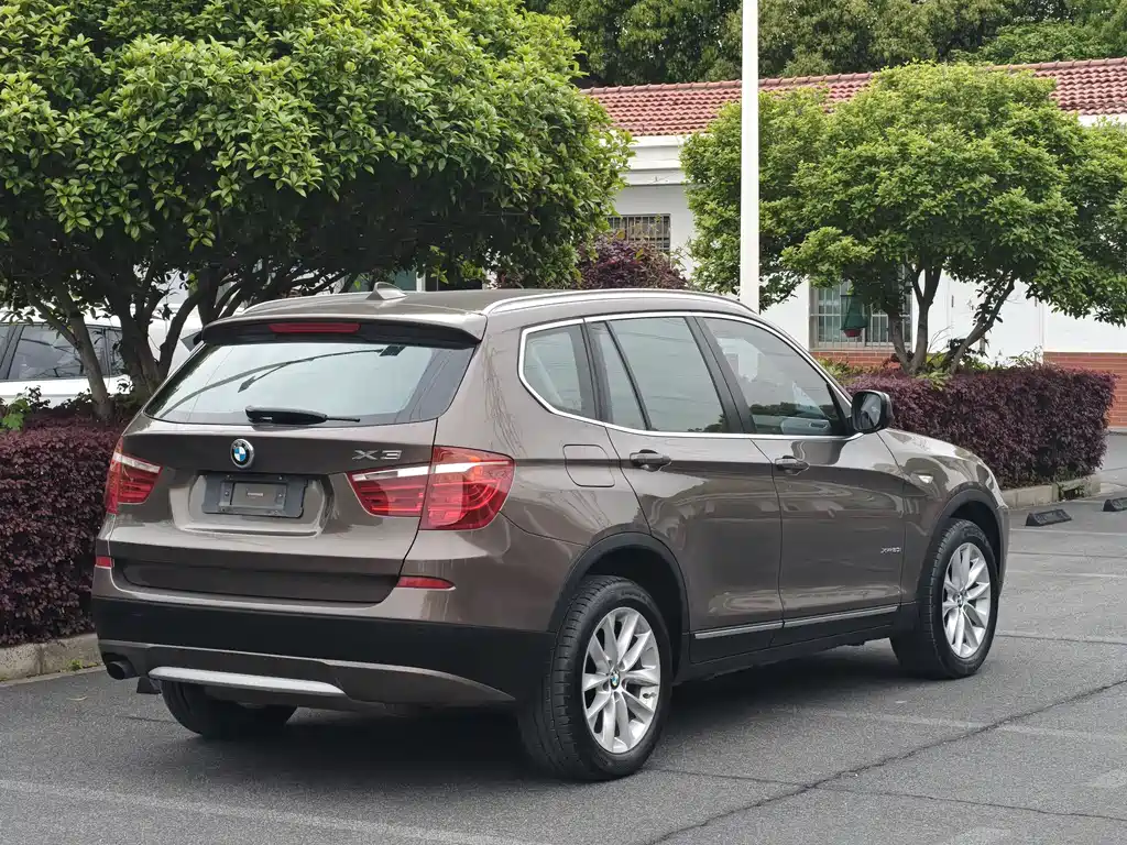 BMW X3 2012 — фото 8