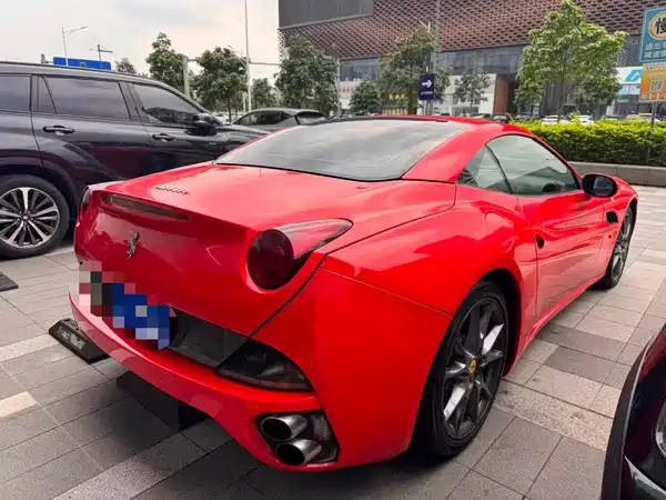 Ferrari California T 2009